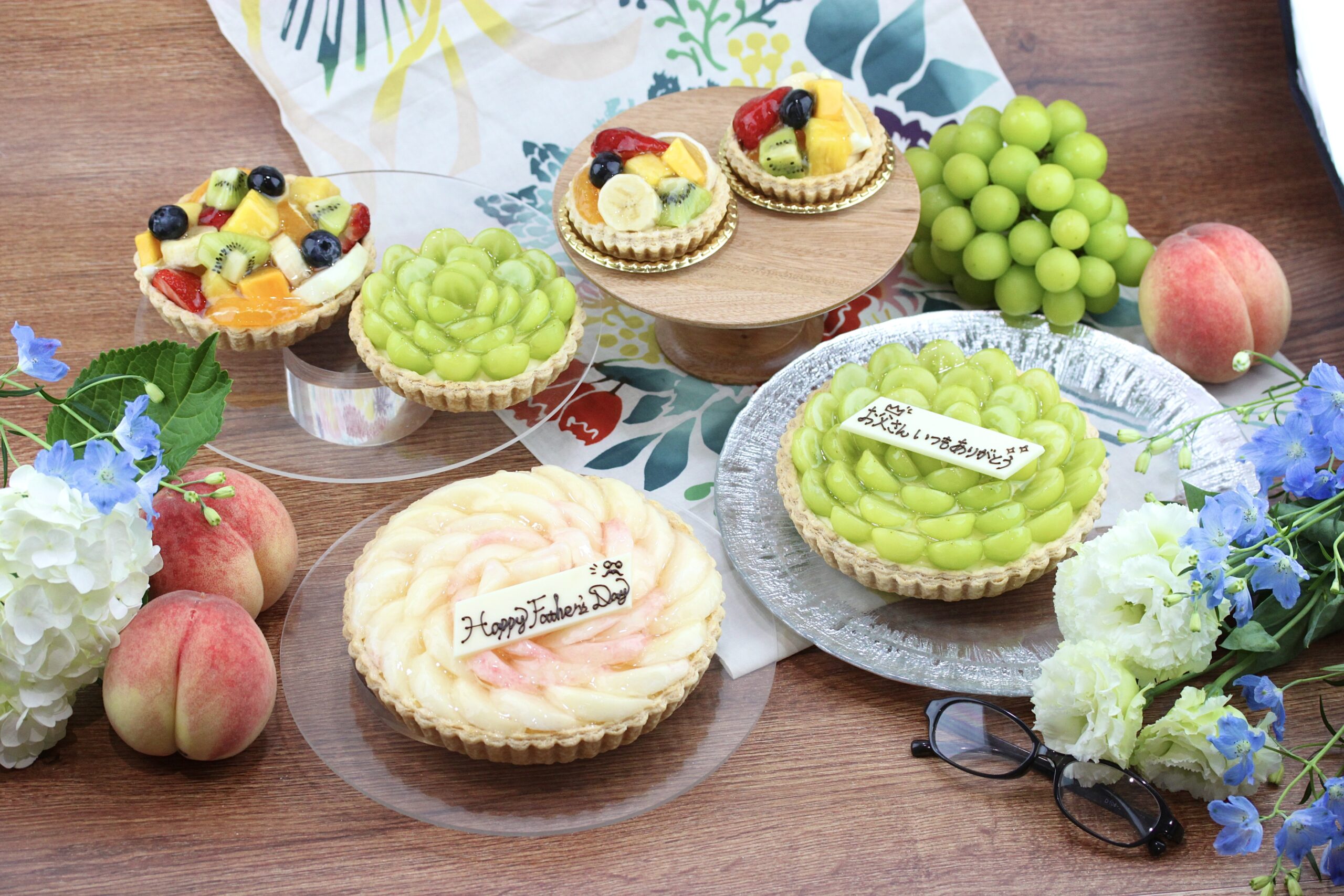父の日ご予約受付中！ フルーツ増量タルト割引キャンペーン✨